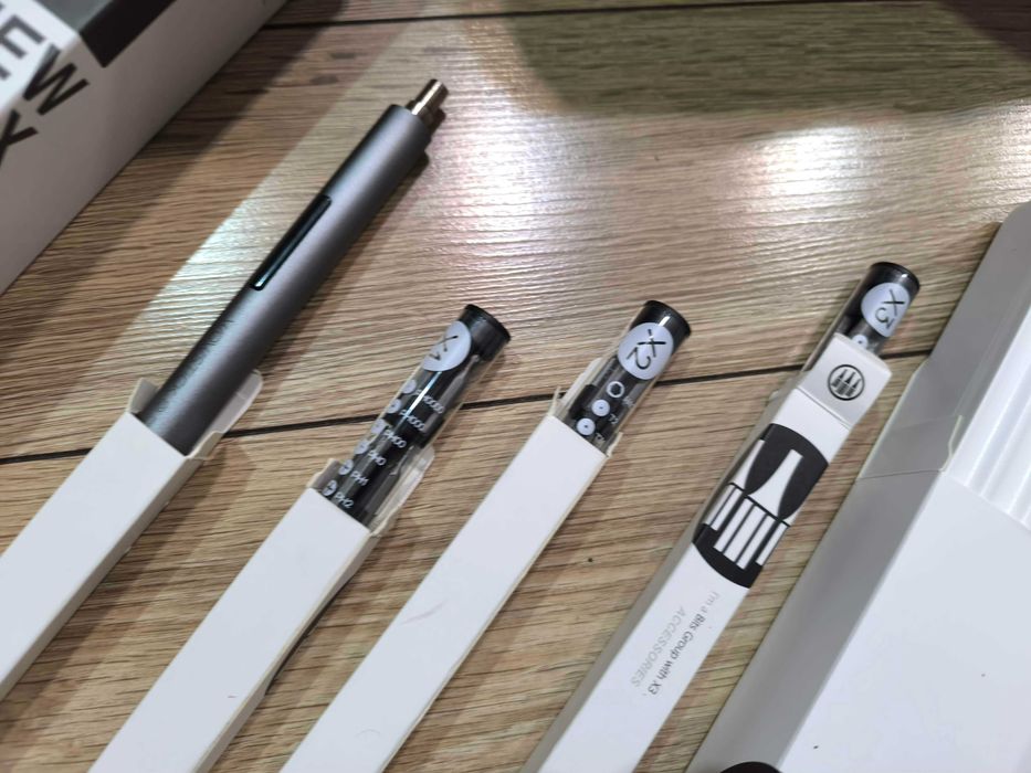 Zestaw wkrętak elektryczny Xiaomi Wowstick 1F+, uszkodzony