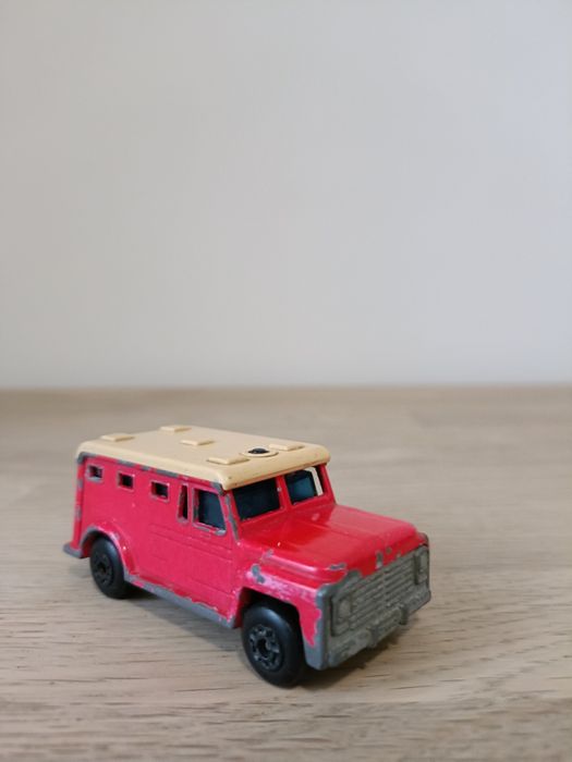 Sprzedam resorak Matchbox Furgonetka