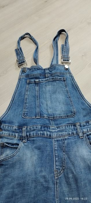Джинсовий комбінезон