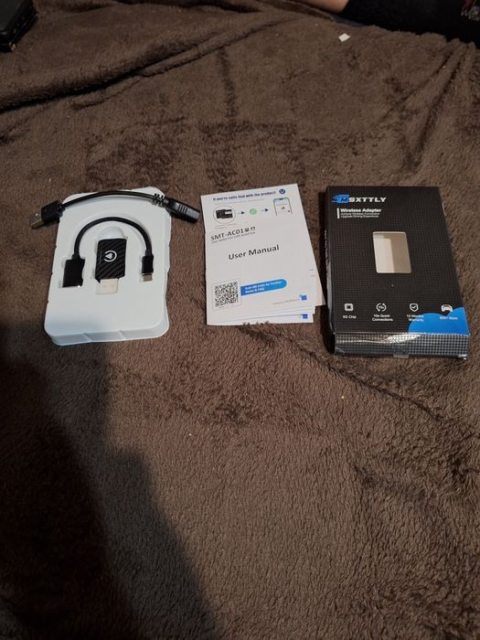 MSXTTLY Bezprzewodowy Adapter Carplay & Android Auto, Wireless Stick 2