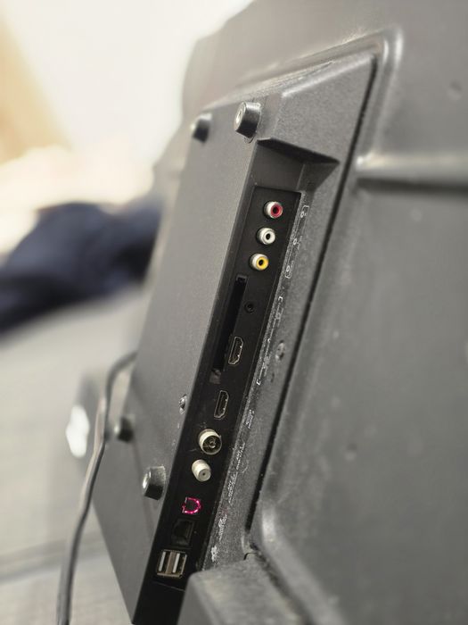 Hisense TV, 32 Inches430408359435970563