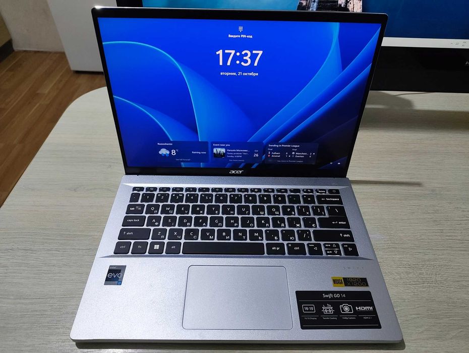Acer Swift Go 14 (14" IPS touch/i7-13700H/16GB LPDDR5/512GB NVME)