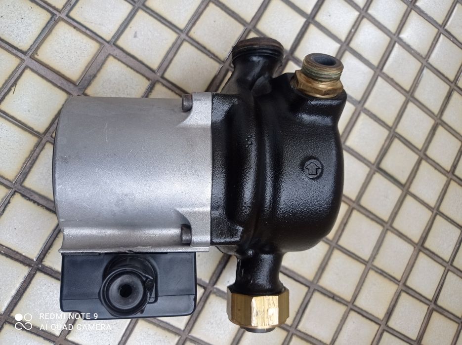 Циркуляційний насос Grundfos UPS 15-35/50 JULA Торг