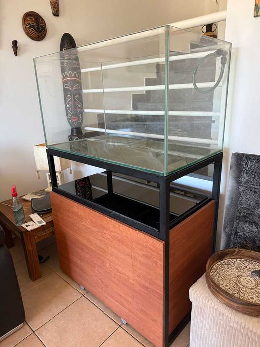 2º NOVO PREÇO - 130€ - Aquário de 90x50x50, adptado para SUMP e móvel em ferro e madeira