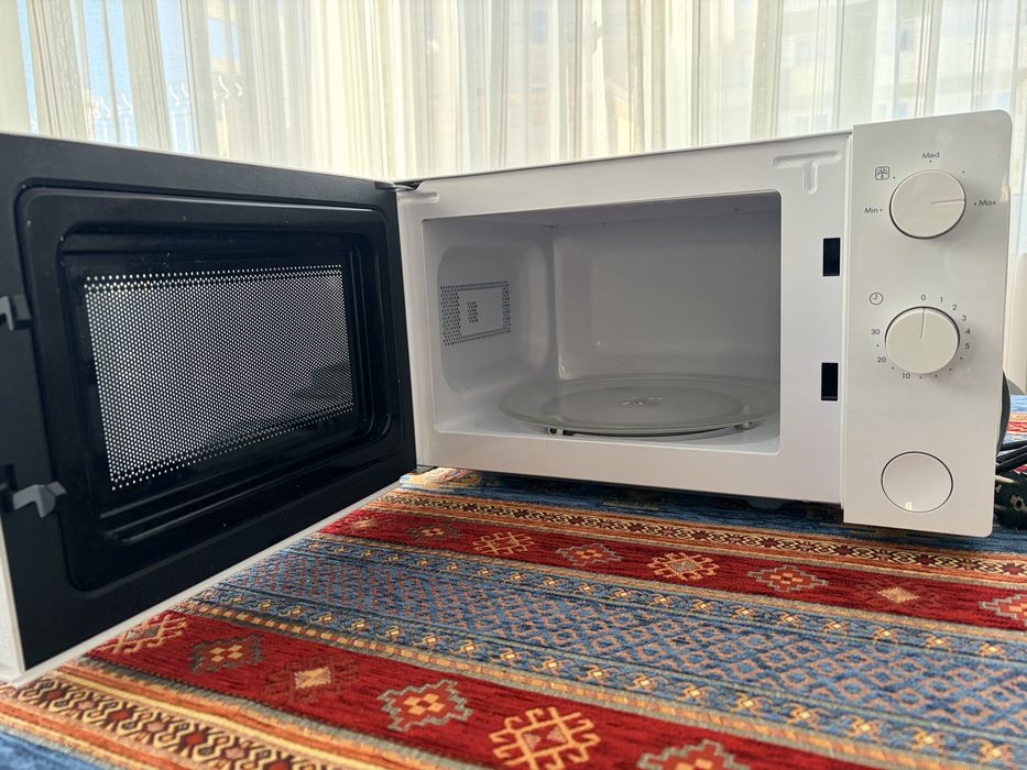 Microondas IKEA ótimo estado