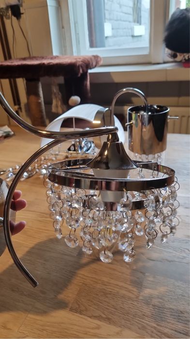 Lampa wiszaca w kryształki