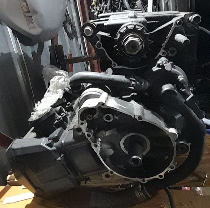 матор кавасакіz750,mto9