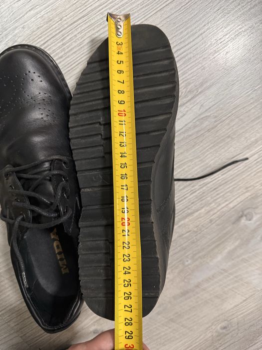 Чоловічі шкіряні туфлі