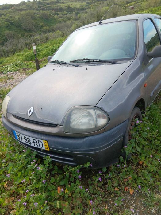 Renault clio 1.2 2001
