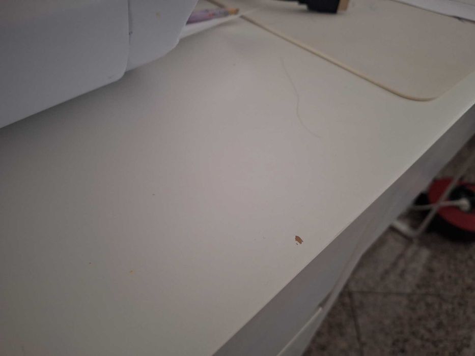 Secretária IKEA micke branca