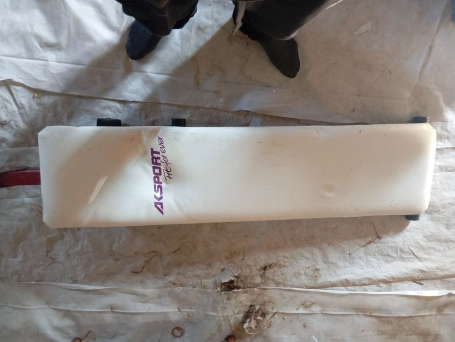 Лавочка для пресу