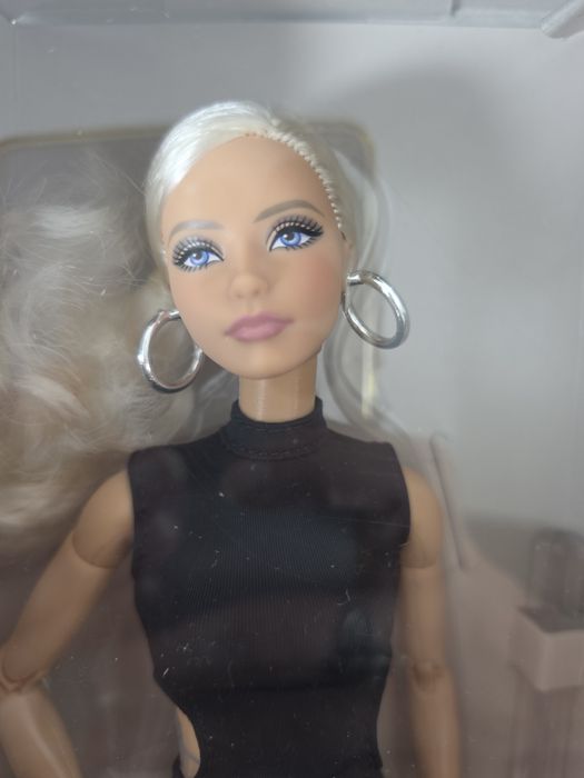 Barbie Basics 02,04