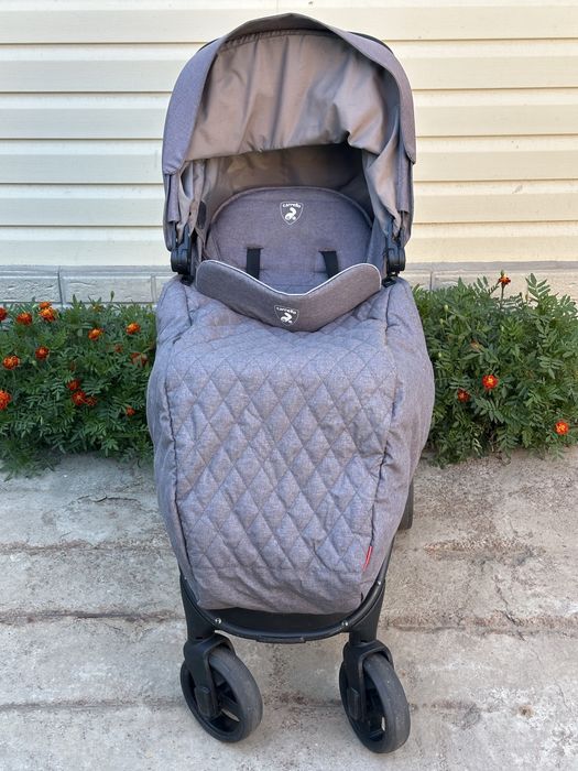 Прогулянкова коляска Carello quattro