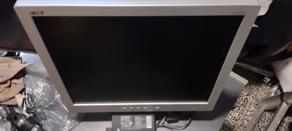 Monitores ASUS,Samsung, Acer - peças