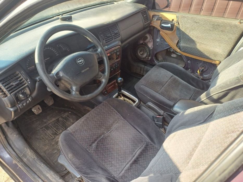 Продам Opel Vectra B 2.0 16v газ 4 с переоформлением