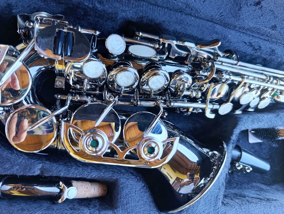 Saxofone soprano curvado novo