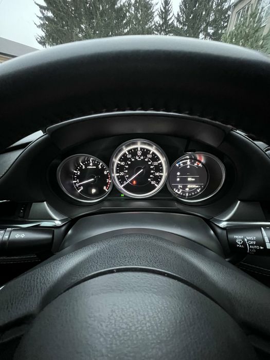 Продам машину мазду 6