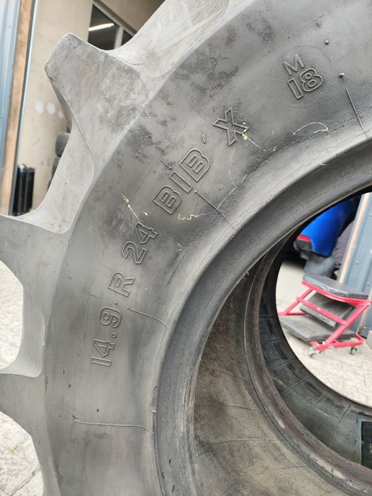 Para opon 14.9R24 126A8 Michelin Bib X
