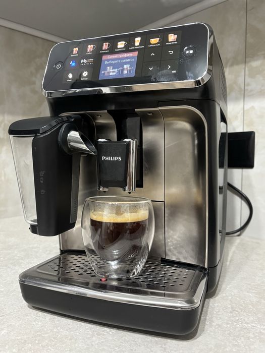 Кавомашина Philips late go 5400