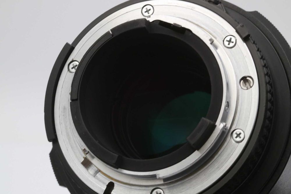 Nikon AF Nikkor 80-200mm f2.8 ED