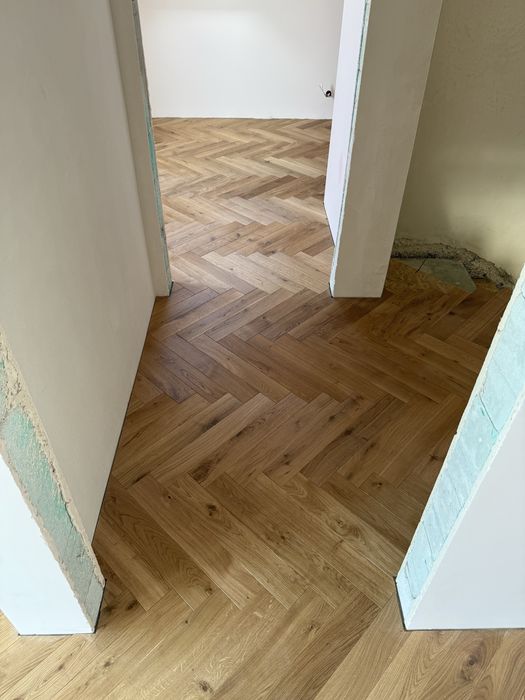 Podłoga Drewniana Jodełka Dąb Rustic, 4faza, 15x90x600mm, Olejowosk UV