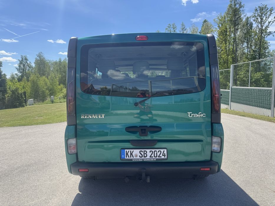 Renault Trafic/Vivaro Passenger Klima Bezywpadkowy