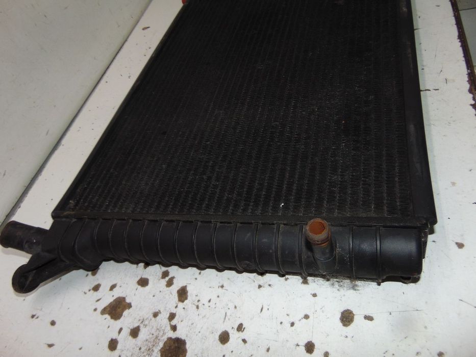 Volvo 460/480 radiador de água " usado em bom estado