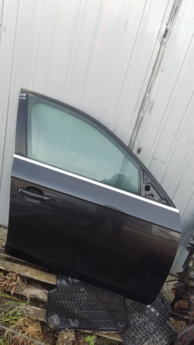 Drzwi prawy przód przednie audi a4 b8 lz7l