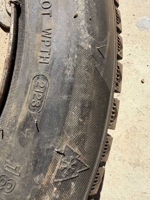 Продам резину 185/70 R14