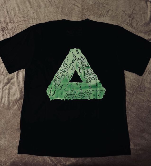 Чорна футболка PALACE