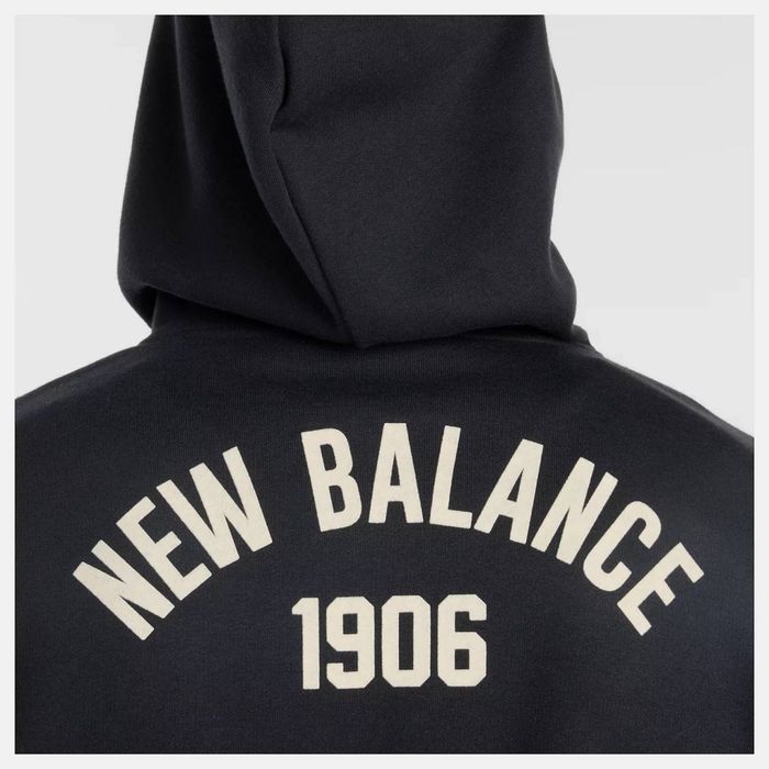 Костюм чоловічий New Balance Essential Woven Label