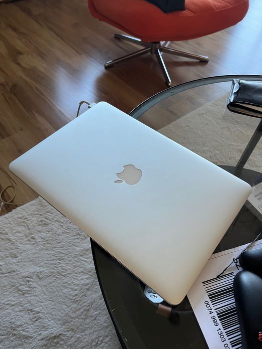 MacBook Air 13 2017 8gb ram