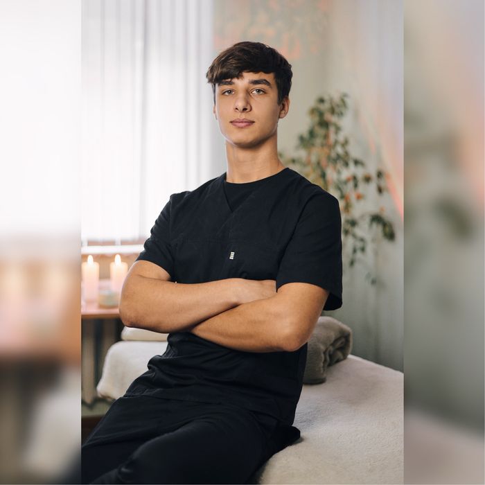 Розслабляючий масаж метро Харківська