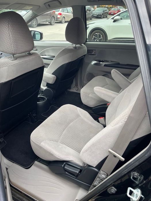 Mitsubishi Grandis 2,4