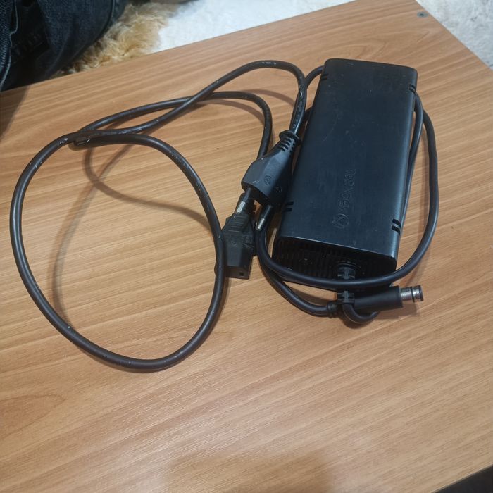 Продам блок питания для xbox 360 E