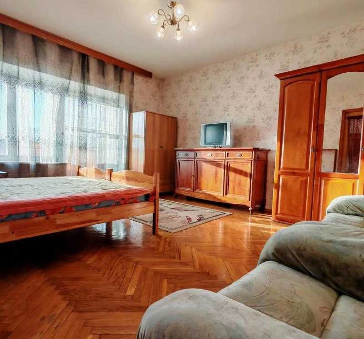 Продається олнокімнатна квартира на Науковій