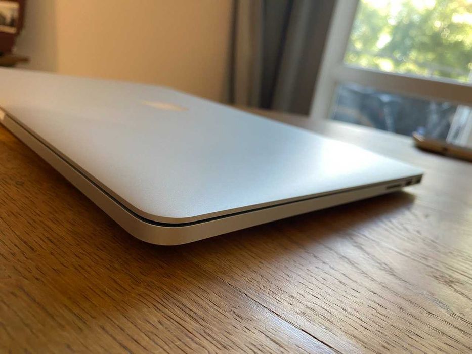 MacBook Pro 15" (2015) | 16 GB RAM | 256 GB SSD | Bardzo dobry stan