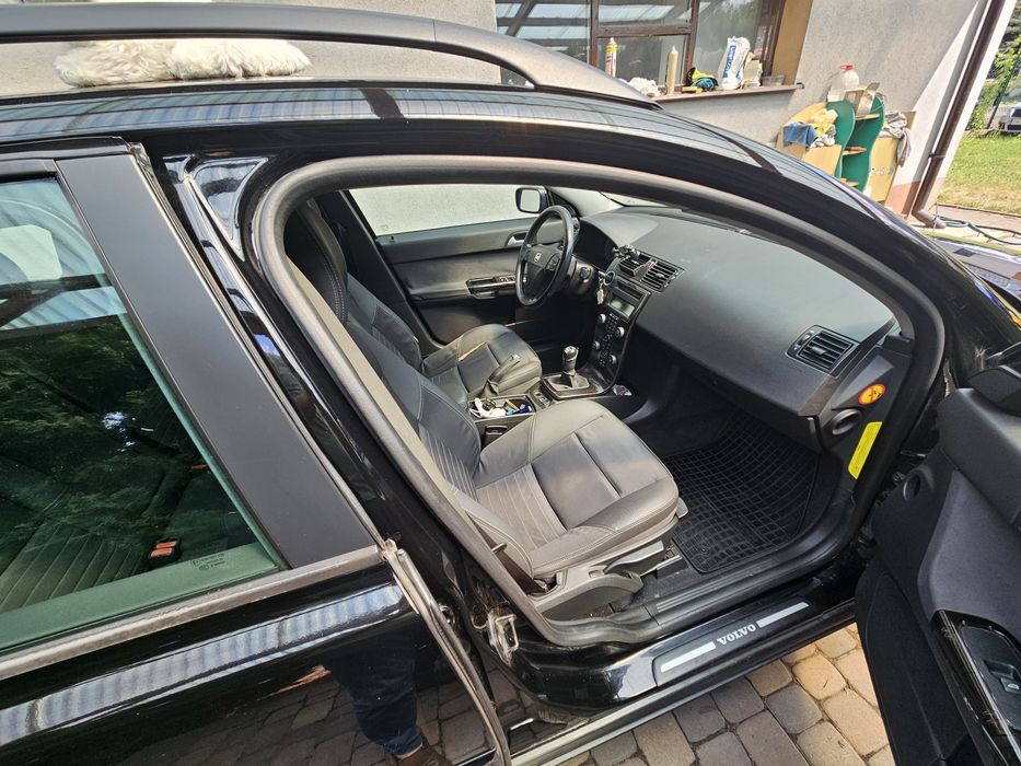 Śliczne Volvo V50 2,0 2004r