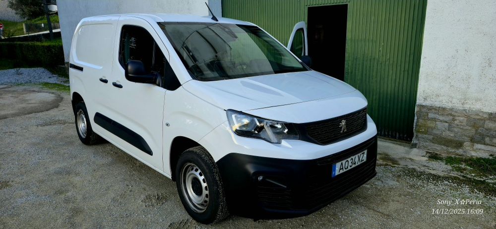 Peugeot Partner. 3 Lugares-Excelente.