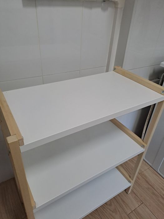 Estante aberta IKEA EKENABBEN – excelente estado