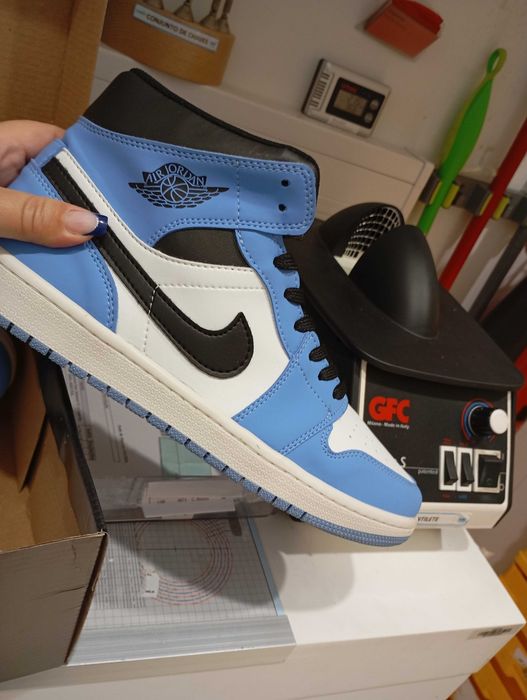 Vendo sapatilhas Jordan Retro 1
