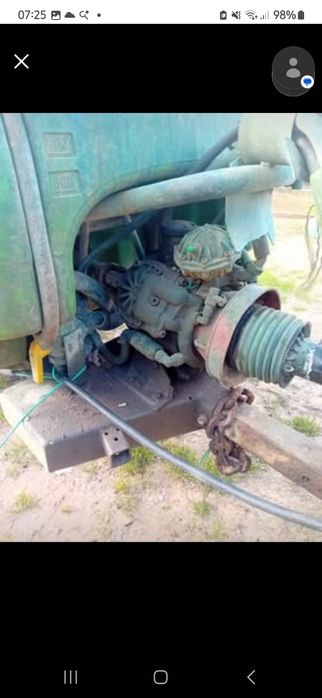 Depósito pulveriza 400 litros em bom estado 
Comando novo
bomba e caix