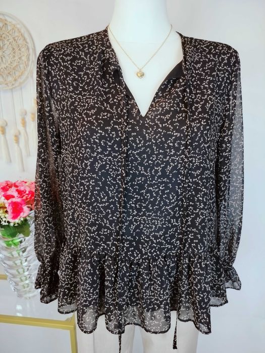 Czarna elegancka bluzka Reserved w rozmiarze S 36 z długim rękawem