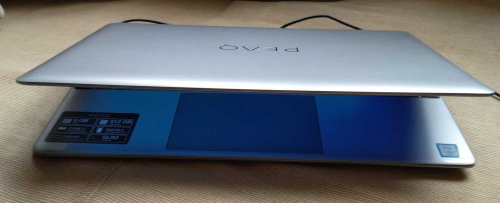 Notebook PEAQ C150 15,6" FHD/ i7-6560U/ SSD 180GB/ RAM 8 GB/ Iris 540