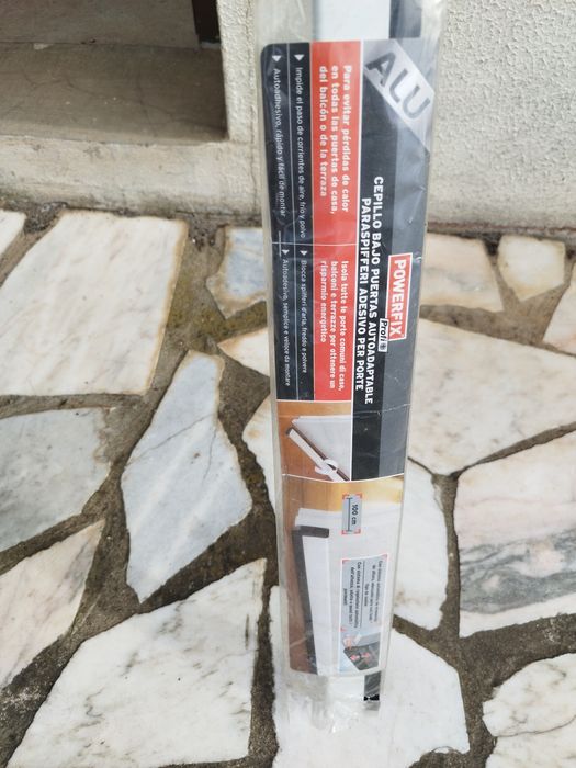 Veda adesivo de porta  novo