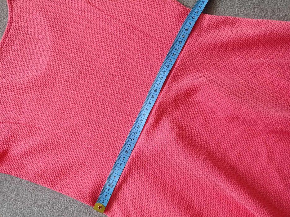 Różowa sukienka H&M 36 S rozkloszowana krótka