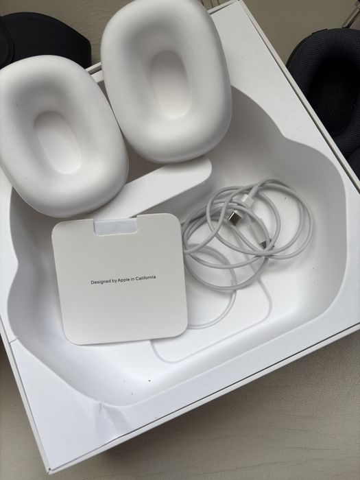 Apple air pods max