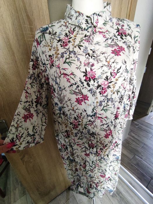 Sukienka firmy H&M w rozm 44/46 zapraszam