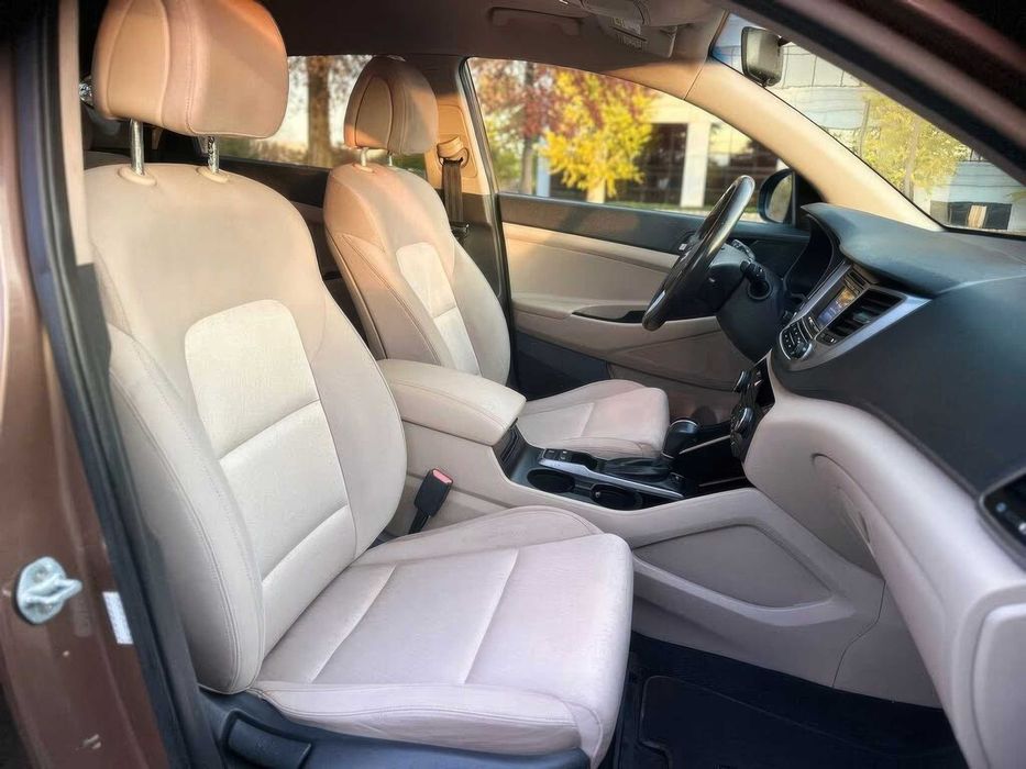 Hyundai Tucson      2015