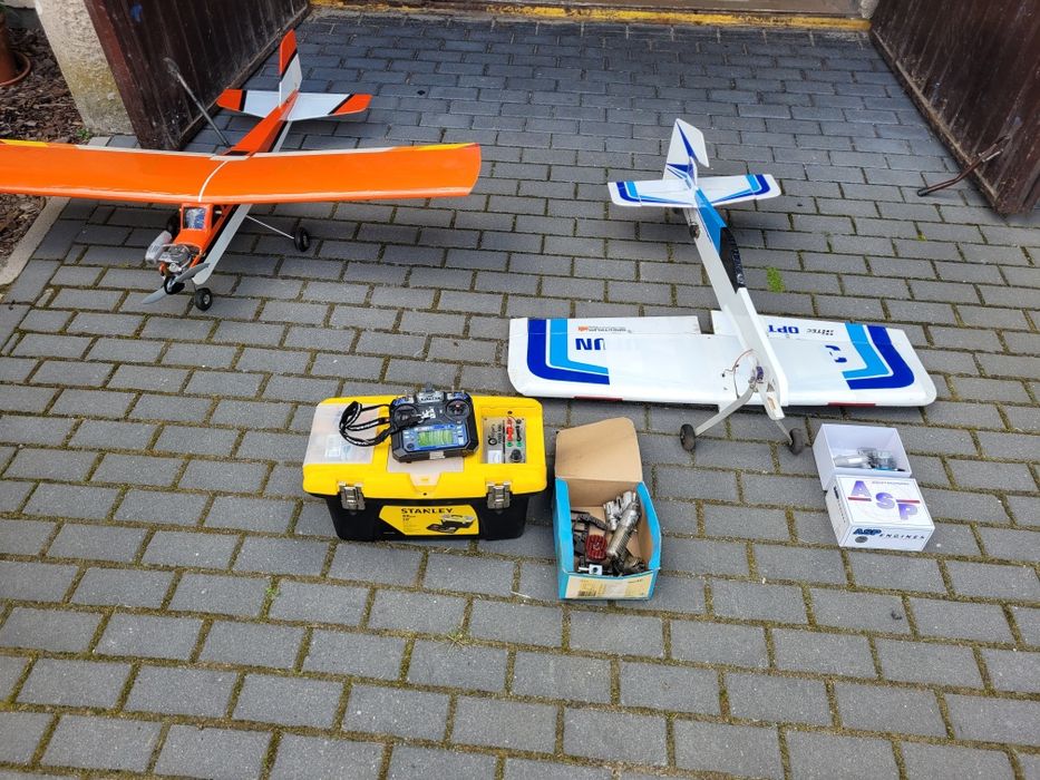 Modele Samoloty spalinowe RC plus akcesoria